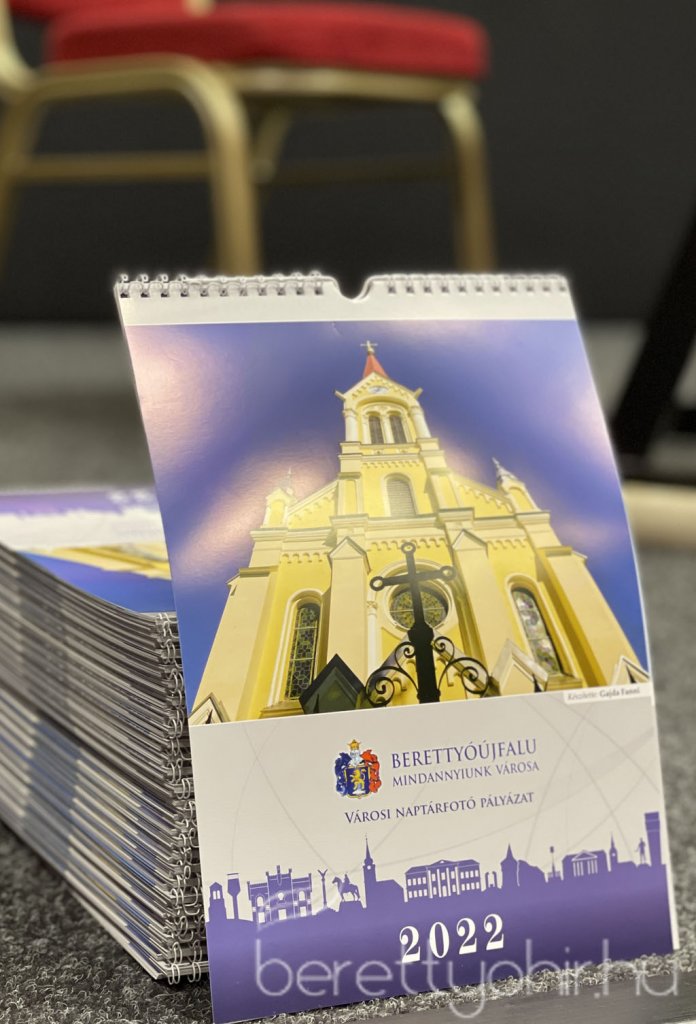 Naptárfotó pályázat - eredményhirdetés és kiállítás 05